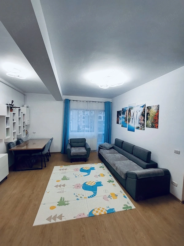 Vând apartament 3 camere, etaj 2, ultracentral Câmpia Turzii — fotografia 1