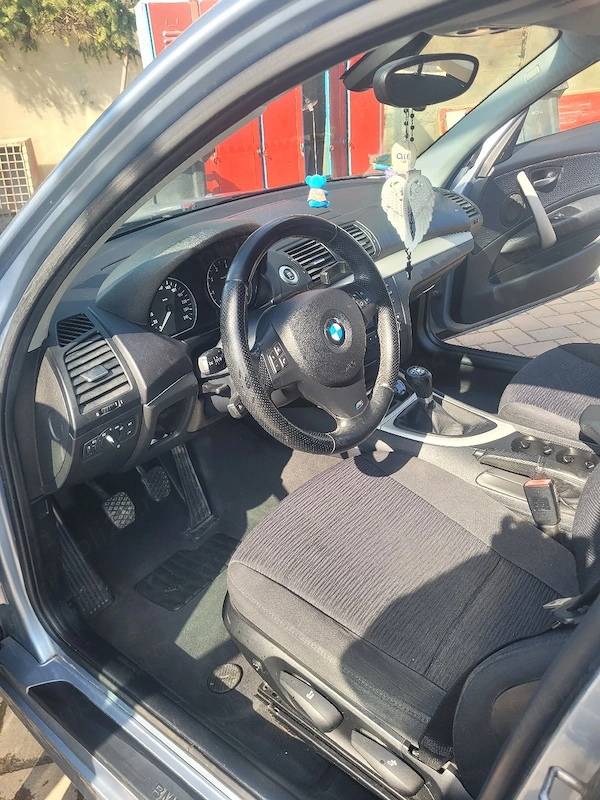 BMW 1 Series 2009 — imagine 8