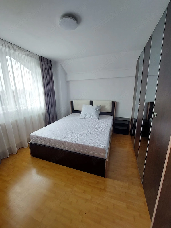 apartament 3 camere pe 2 niveluri, de inchiriat — fotografia 3