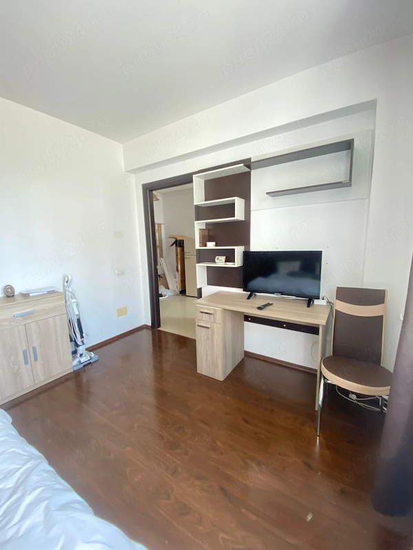 Vand garsoniera spațioasă, studio — fotografia 3
