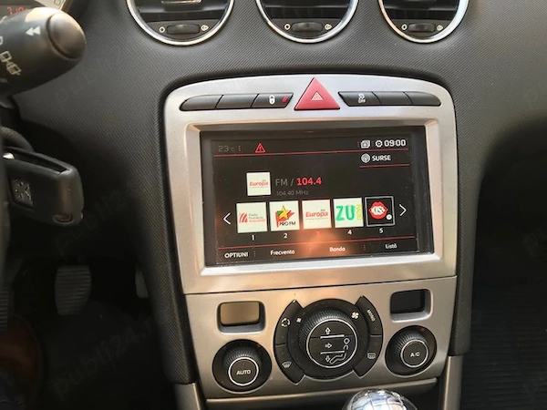 PEUGEOT 308 2012
