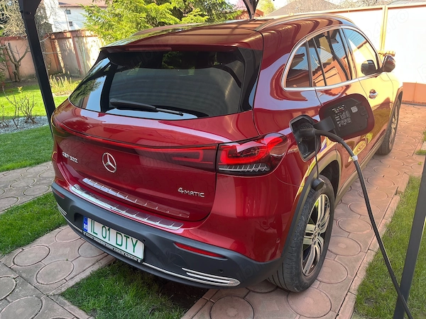 MERCEDES-BENZ EQA 2023 — imagine 4