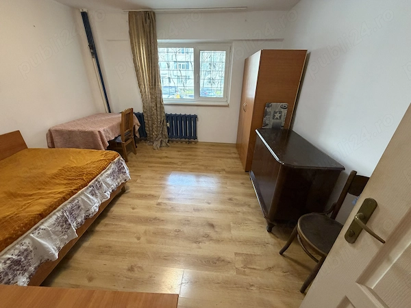 Închiriez o cameră într-un apartament cu 3 camere — fotografia 1