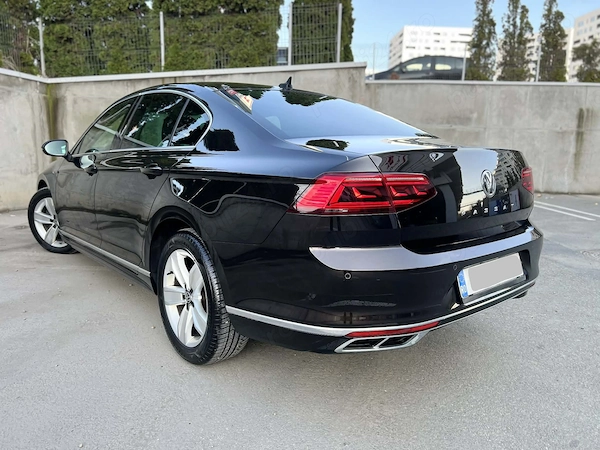 VOLKSWAGEN Passat 2021 — imagine 4