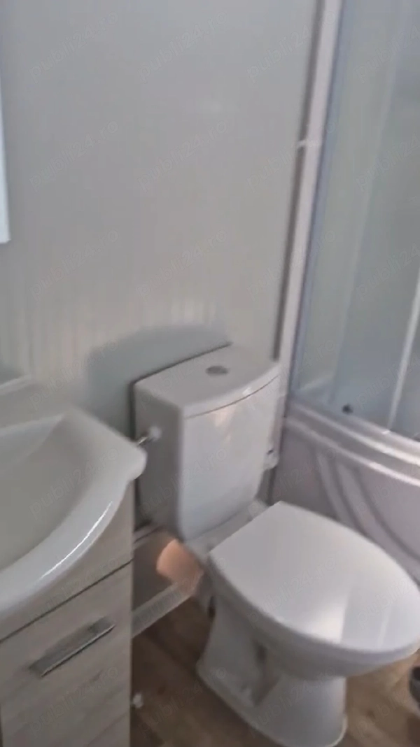 Teren cu casă modulata utilata stil garsonieră spațioasă