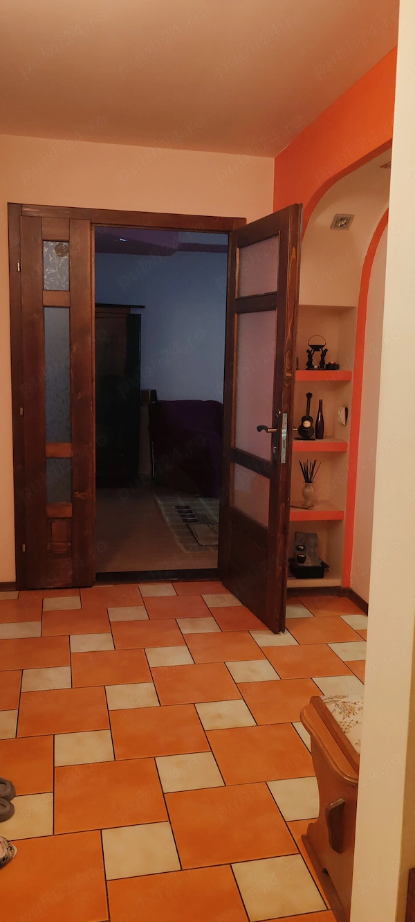 Proprietar vând apartament 3 camere decomandate