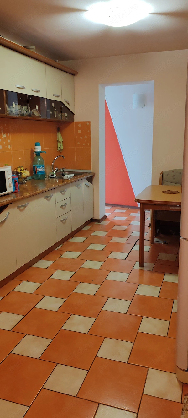 Proprietar vând apartament 3 camere decomandate