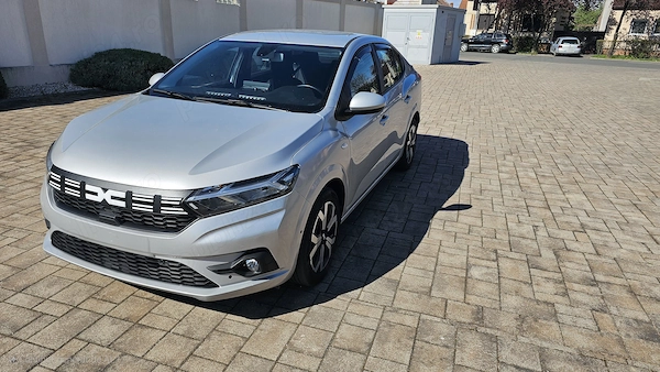 DACIA Logan 2023 — imagine 4