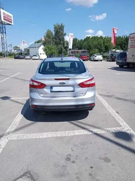 FORD Focus 2012 — imagine 6