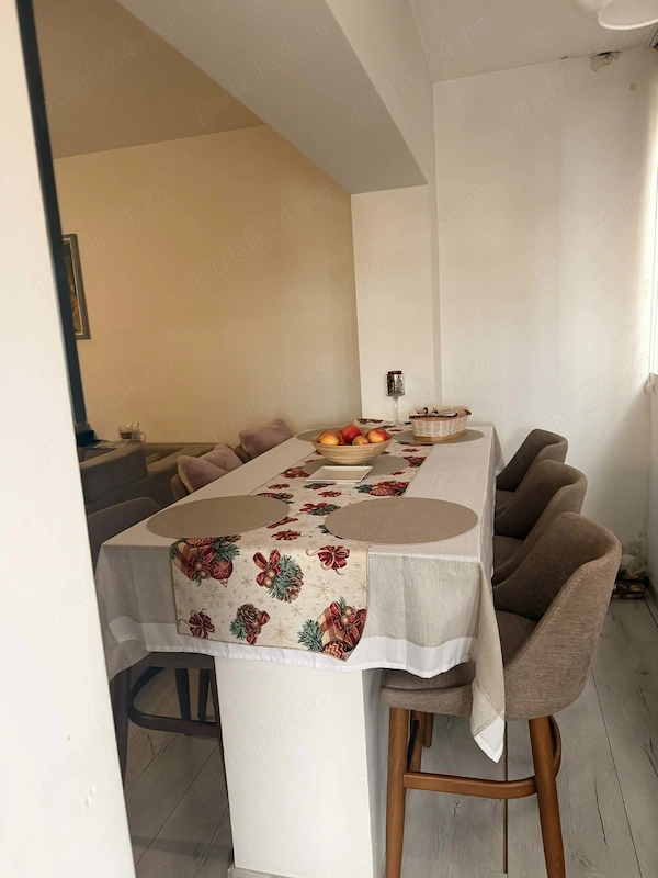 Vând apartament 2 camere in spate la Vivo
