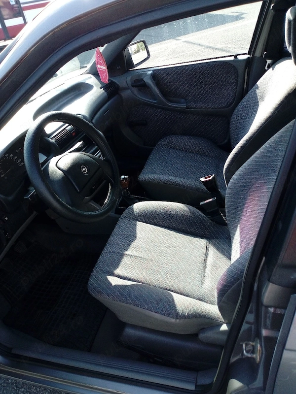 OPEL Astra 1992 — imagine 4