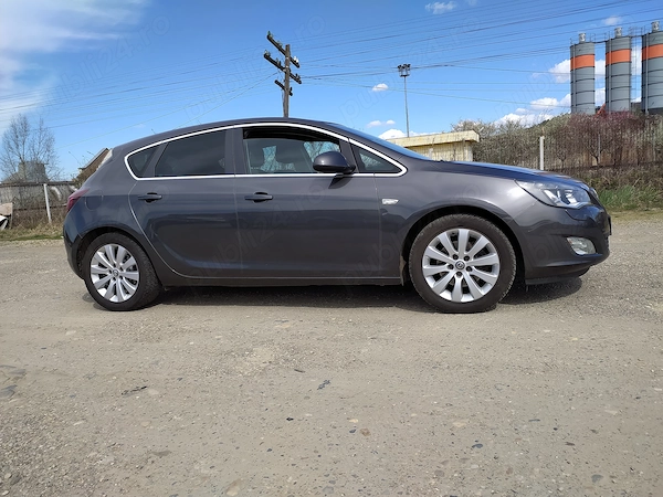 OPEL Astra 2011 — imagine 4