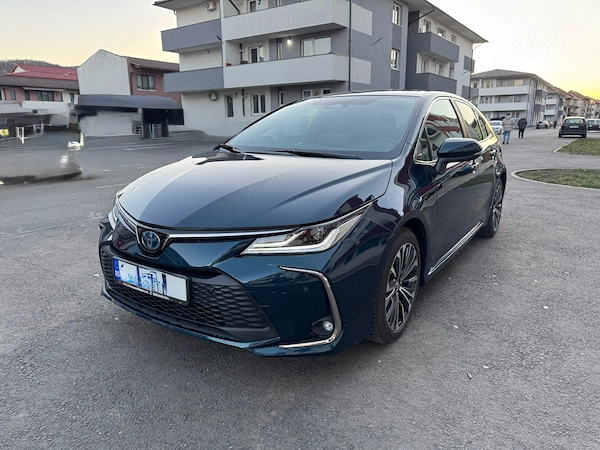 TOYOTA Corolla 2024 — imagine 3
