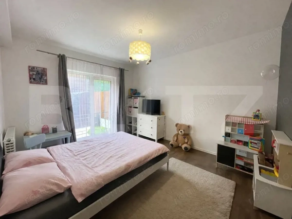 Apartament modern 3 camere, 66 mp, gradina, parcare, zona Teilor — fotografia 3
