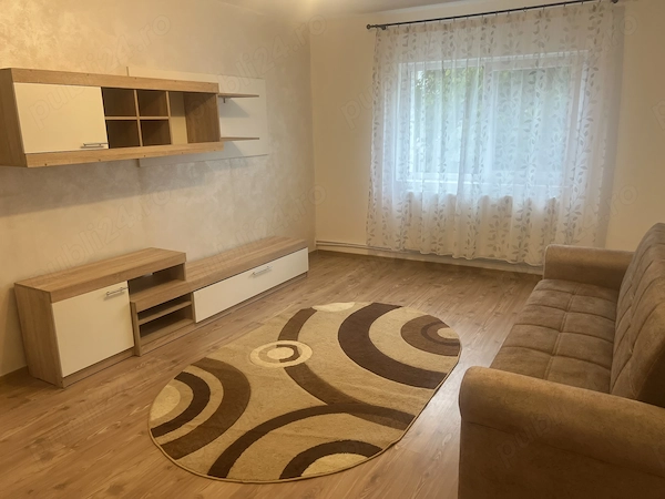 Închiriez apartament 2 camere decomandat ultracentral
