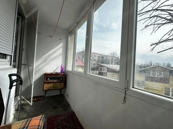 Apartament 3 camere, Bld. Brancoveanu. Decomandat — fotografia 3