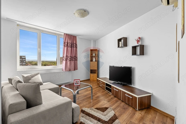 Apartament cu 3 camere de închiriat în zona Romanilor — fotografia 1