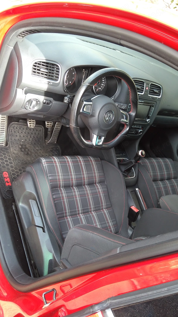 VOLKSWAGEN Golf 2010 — imagine 4