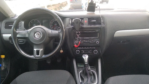 VOLKSWAGEN Jetta 2012 — imagine 6