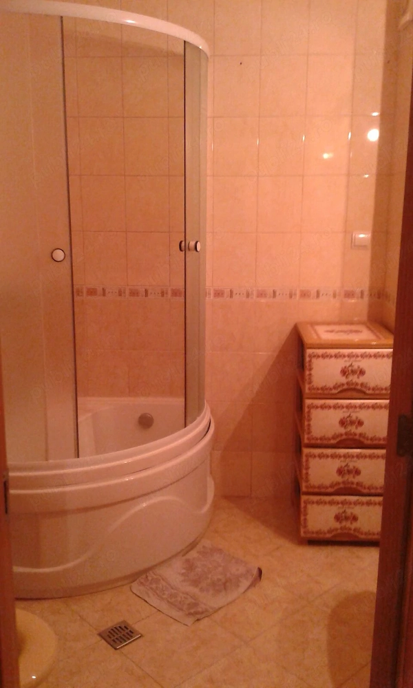 2 camere decomadate — fotografia 3