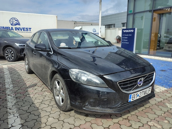 VOLVO V40 2015 — imagine 4