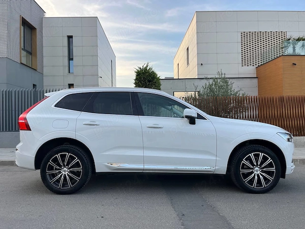 VOLVO XC60 2018 — imagine 4