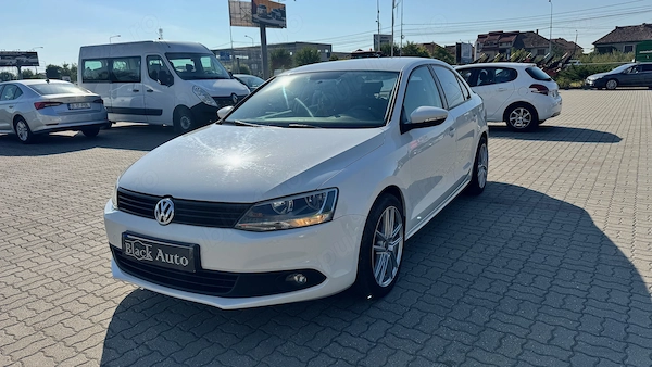 VOLKSWAGEN Jetta 2013 — imagine 2