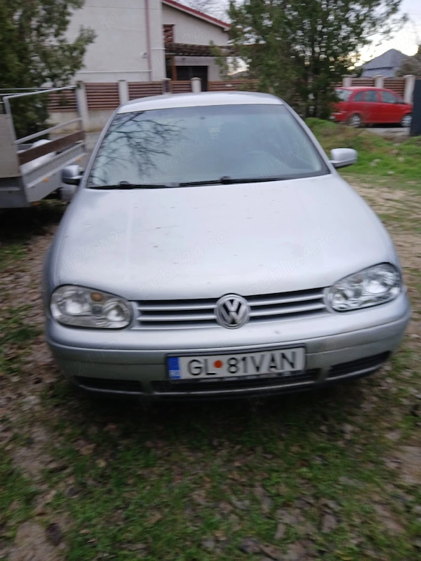VOLKSWAGEN Golf 2004