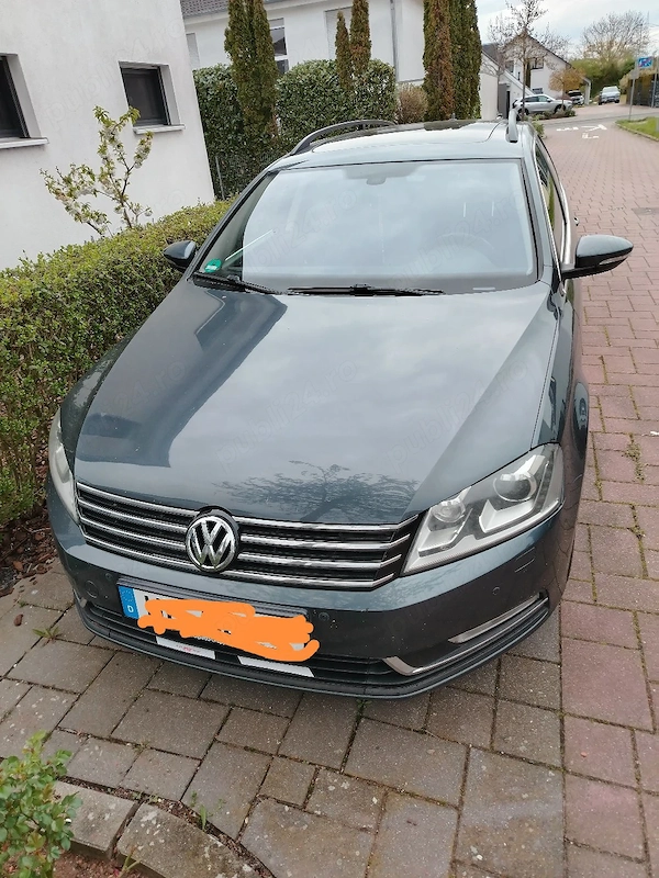 VOLKSWAGEN Passat 2012