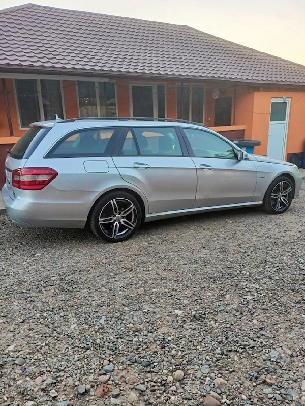 MERCEDES-BENZ E-Class 2010 — imagine 8