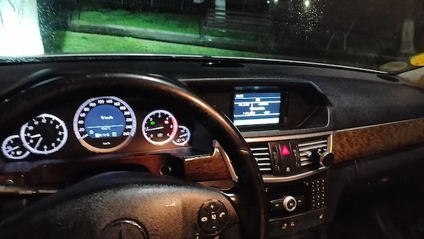 MERCEDES-BENZ E-Class 2010 — imagine 9
