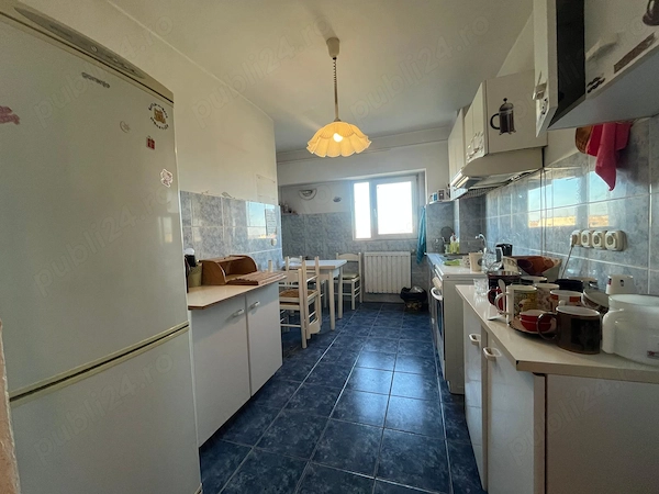 Apartament 4 camere decomandat , hol mare , bucatarie mare 92m2. 2 bai — fotografia 1