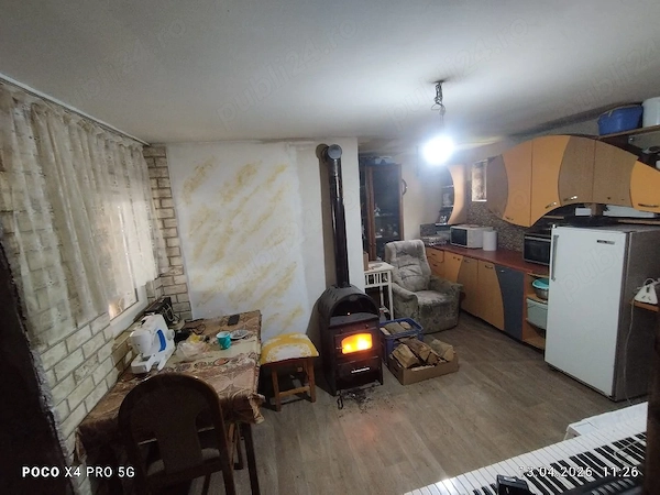 vindem casa