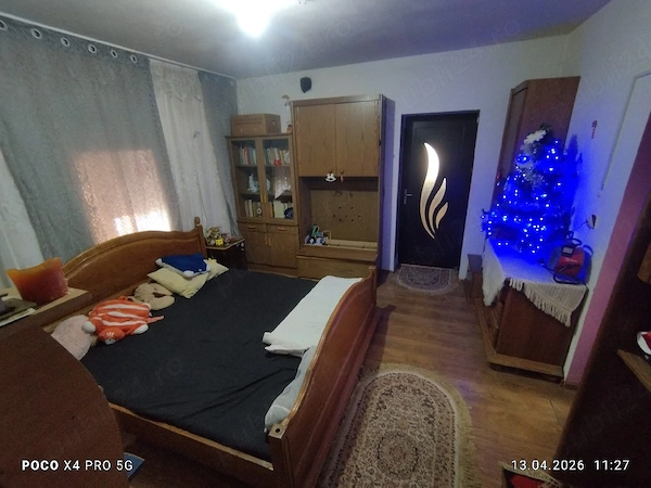 vindem casa