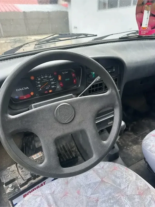 vand Dacia 1310