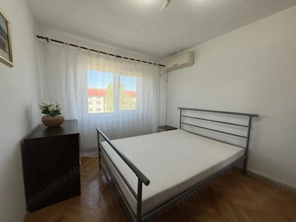 Apartament spatios, 3 camere, decomandat - Lipovei — fotografia 1
