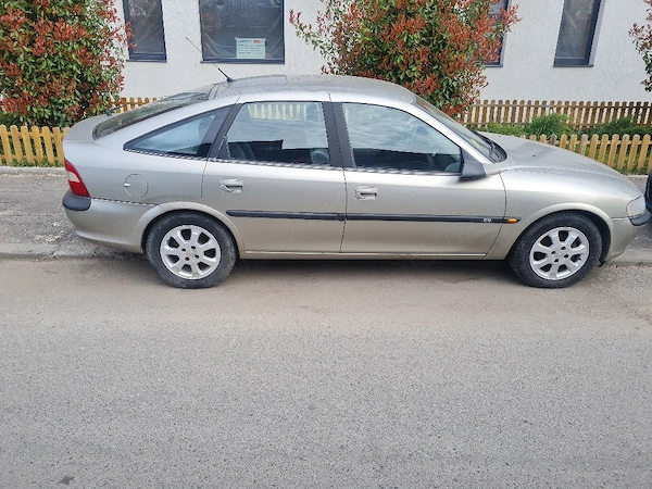 OPEL Vectra 1986 — imagine 3