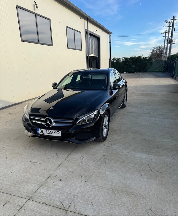 Vând Mercedes C Klasse în stare excepțională