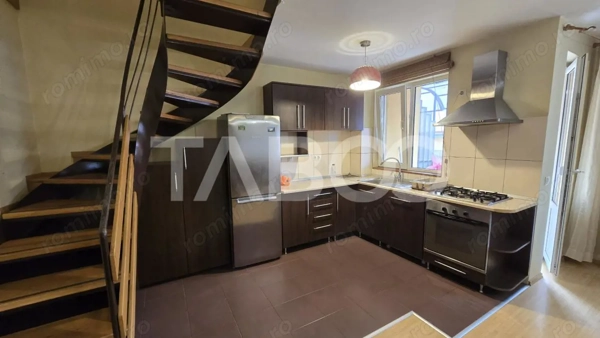 Apartament de inchiriat 70mp 3 camere balcon in zona Rahovei Sibiu — fotografia 1