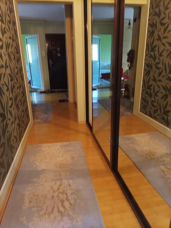 Vând ap.3camere et.3 4 Mioveni Robea — fotografia 3