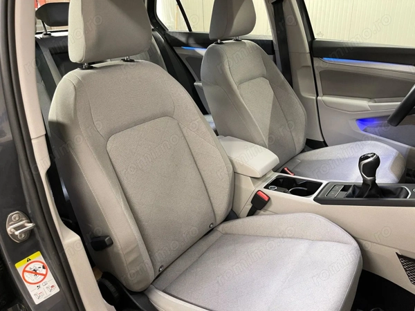 VOLKSWAGEN Golf 2022 — imagine 10