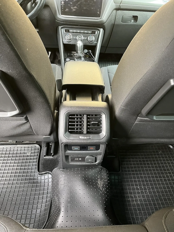 VOLKSWAGEN Tiguan 2018 — imagine 18