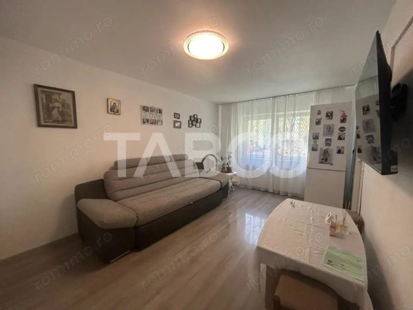 Garsoniera decomandata de vanzare utilata si mobilata Lazaret Sibiu — fotografia 1