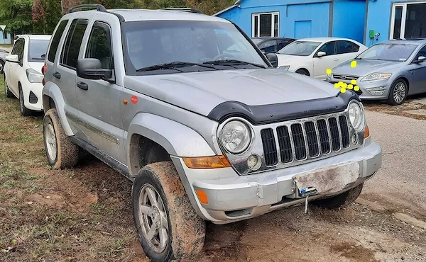 JEEP Cherokee 2005 — imagine 3