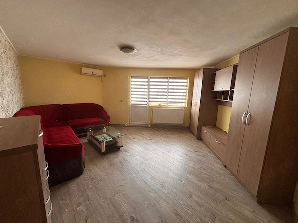 Închiriez apartament — fotografia 1