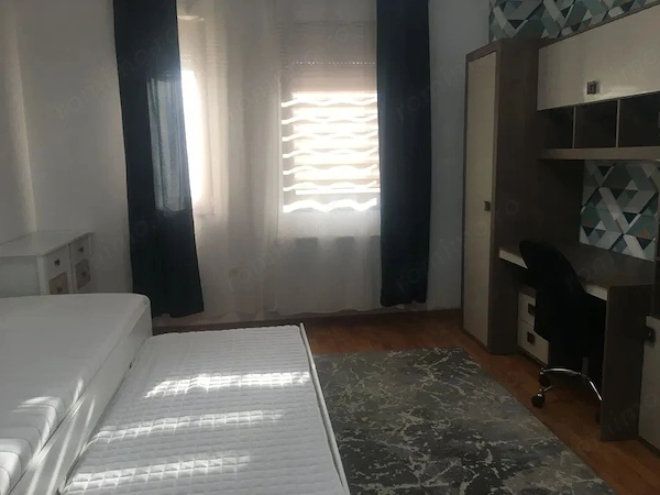 Ap cu 3 camere zona Soarelui bloc nou — fotografia 3