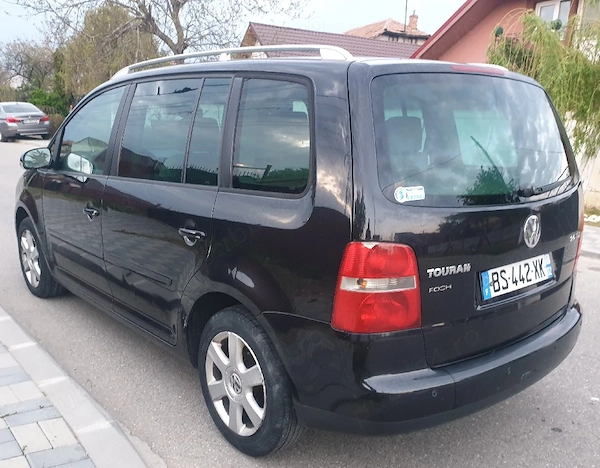 VOLKSWAGEN Touran 2004 — imagine 3