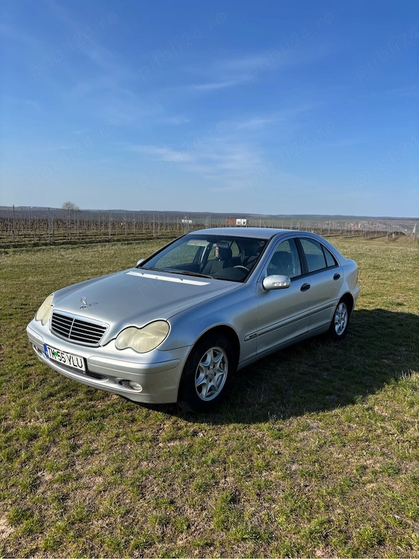 MERCEDES-BENZ C-Class 2004 — imagine 2