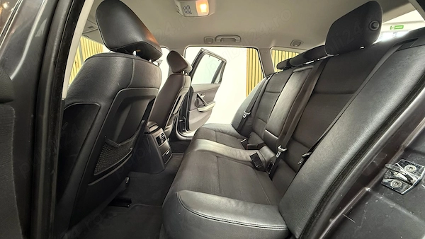 BMW 3 Series 2008 — imagine 12