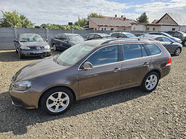 VOLKSWAGEN Golf 2010